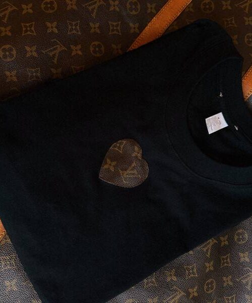 Unisex T-Shirt Love middle, select the fabric