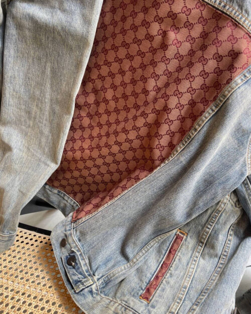 Unisex Levi’s Denim jacket, select logo back side