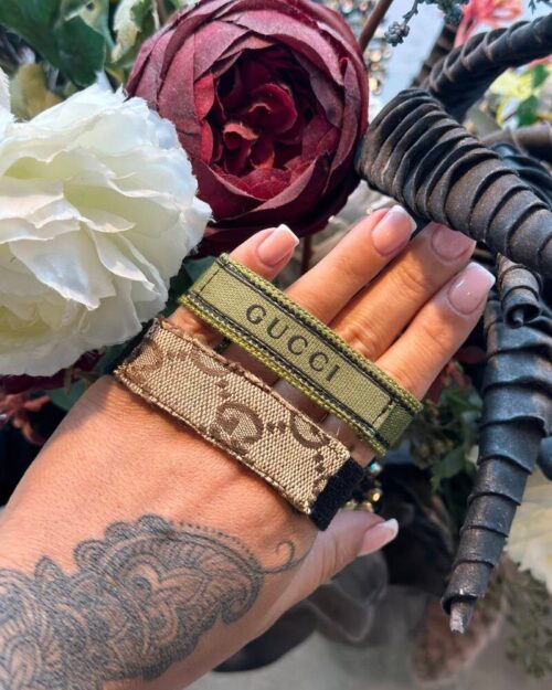 Adjustable bracelet monogram