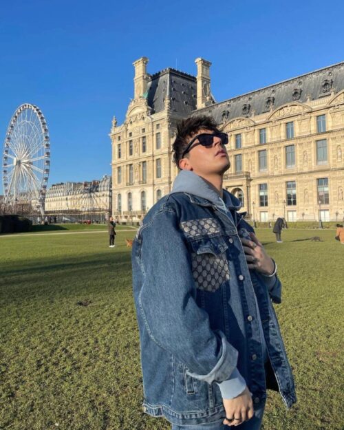 Levi’s Denim Jacket front,  select the brand
