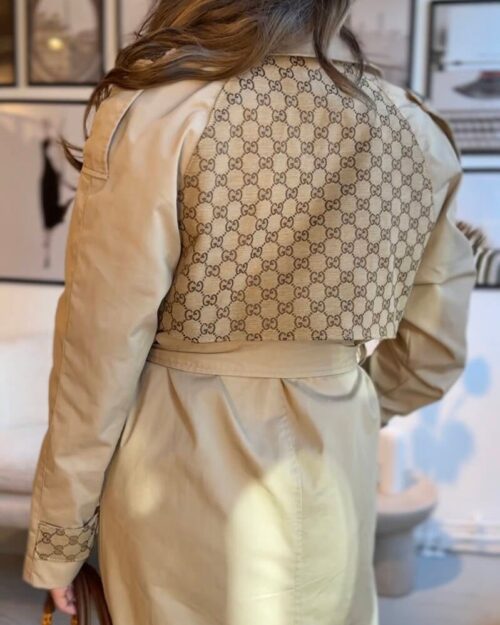 Trenchcoat backside, pockets and sleeves, select the fabric