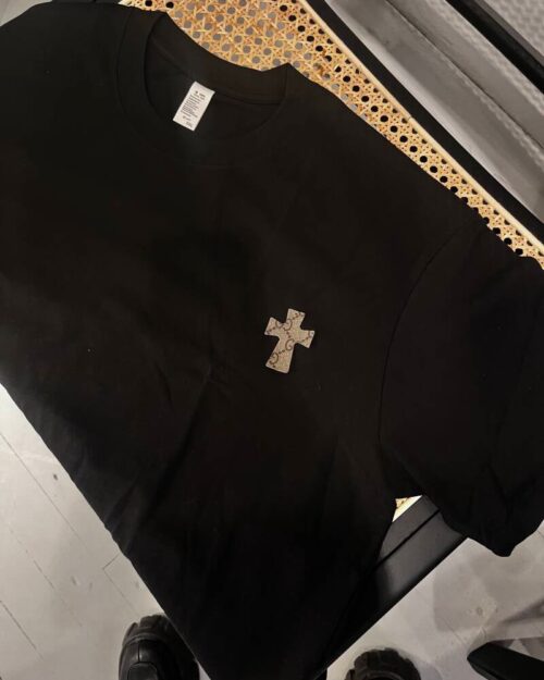 Unisex Upcycled T-shirt Cross