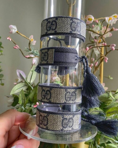 Adjustable bracelet canvas