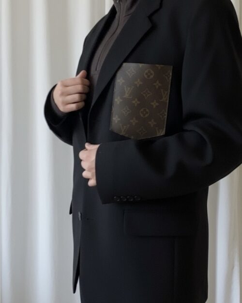 Colbert with short or long sleeves and pocket