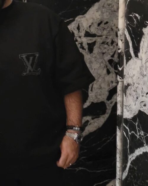 T-shirt 1 logo, create yours