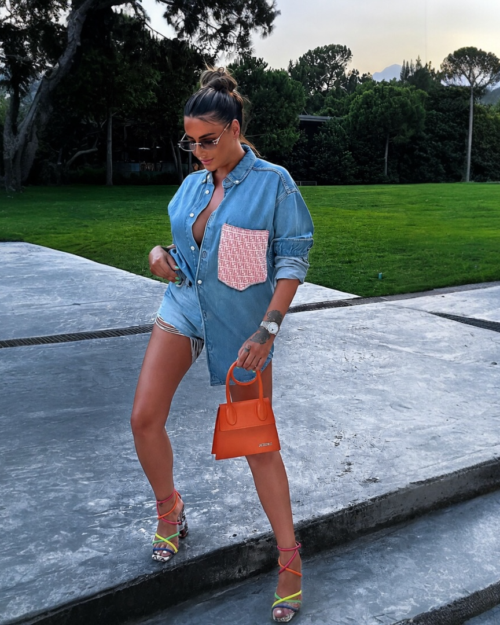 Oversized Denim blouse with pocket, select the brand