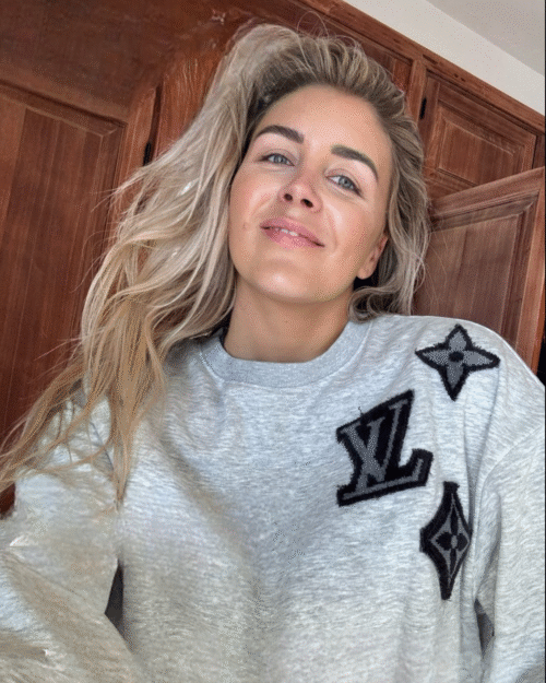 Unisex sweater / T- shirt with 3 logo’s