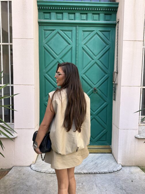 The Iconic oversized beige panel vest - Image 7