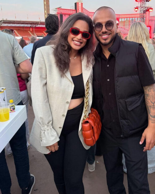 Colbert with pocket and elastic sleeves, select the fabric