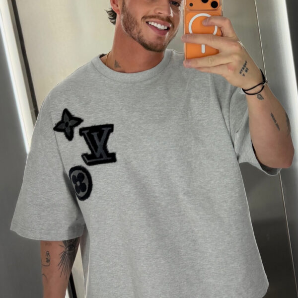 T-shirt 3 logo, create yours